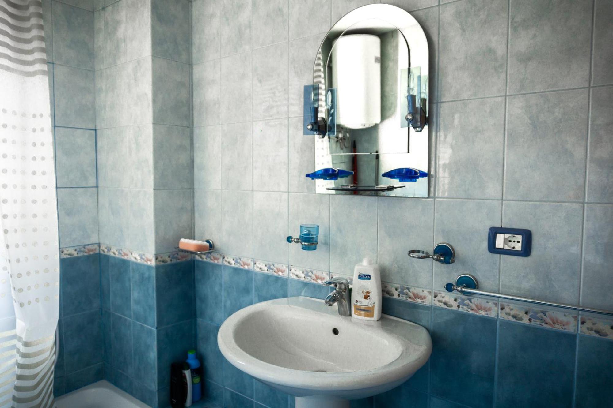 City Center Two Private Bedrooms Near Scanderbeg Square On Shared Apartment Tiranë Luaran gambar